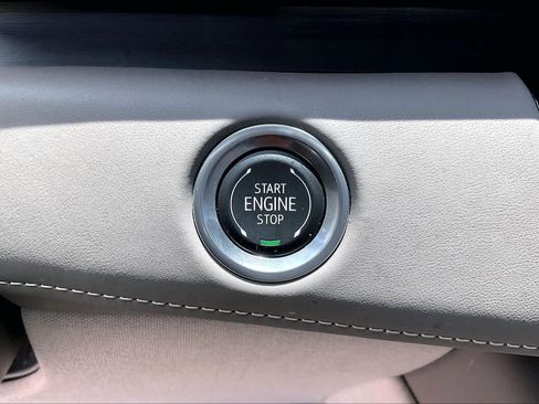 Used 2024 Cadillac Escalade ESV Sport Platinum AWD/4WD image 33