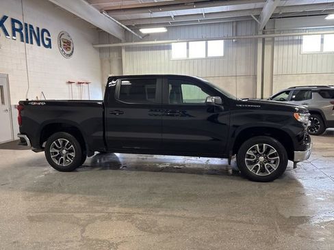 Used 2024 Chevrolet Silverado 1500 LT image 6