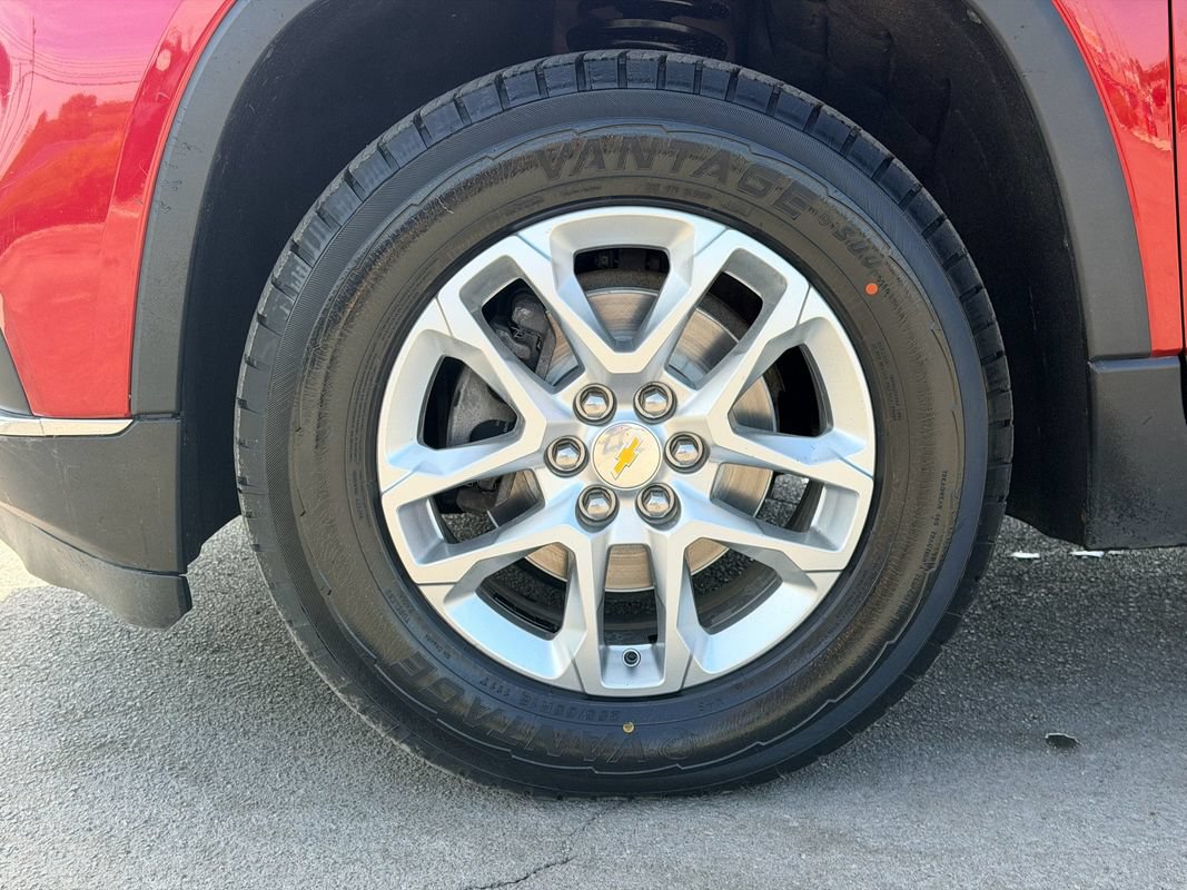Used 2019 Chevrolet Traverse LT w/ LPO, Floor Liner Package AWD/4WD image 27
