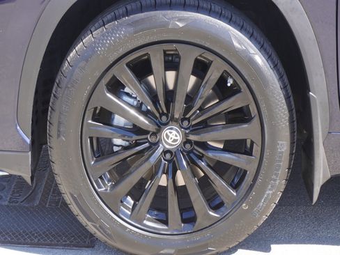 Used 2024 Toyota Highlander XSE AWD/4WD image 7