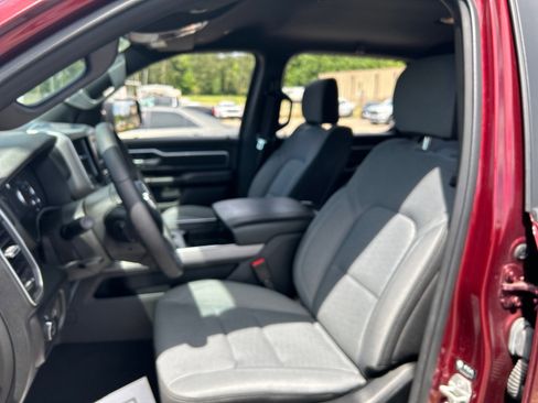 Used 2025 RAM 1500 Big Horn AWD/4WD image 14