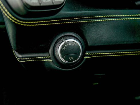 Used 2017 Ferrari 488 Spider image 44