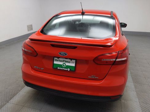 Used 2015 Ford Focus SE w/ Equipment Group 201A FWD image 7