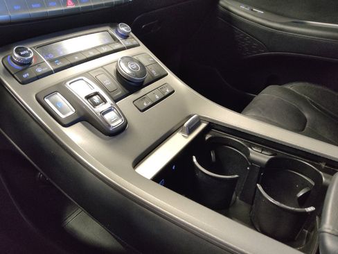 Used 2021 Hyundai Palisade SEL w/ Premium Package FWD image 26