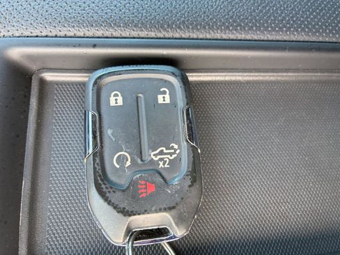 Used 2022 GMC Sierra 1500 AT4 w/ AT4 Premium Package image 33