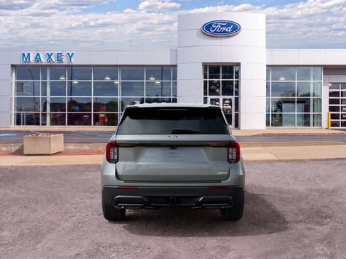 New 2027 Ford Explorer ST-Line w/ Premium Package AWD/4WD image 7