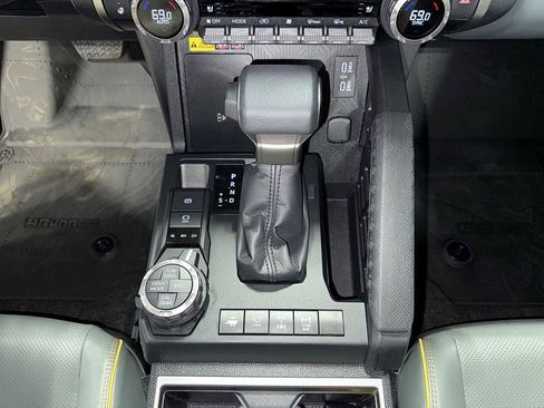 Used 2025 Toyota 4Runner Trailhunter image 33