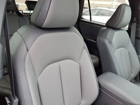 Certified 2026 Subaru Outback Premium AWD/4WD image 17