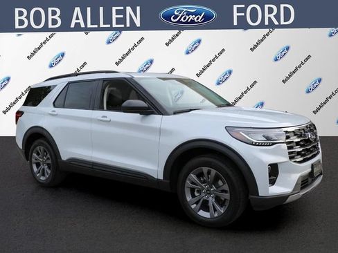 New 2026 Ford Explorer Active w/ Active Comfort Package AWD/4WD image 2