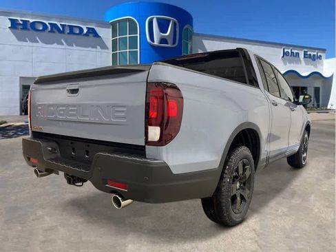 New 2026 Honda Ridgeline Black Edition image 7