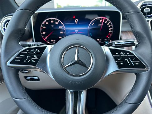 New 2025 Mercedes-Benz GLC 350e 4MATIC image 26