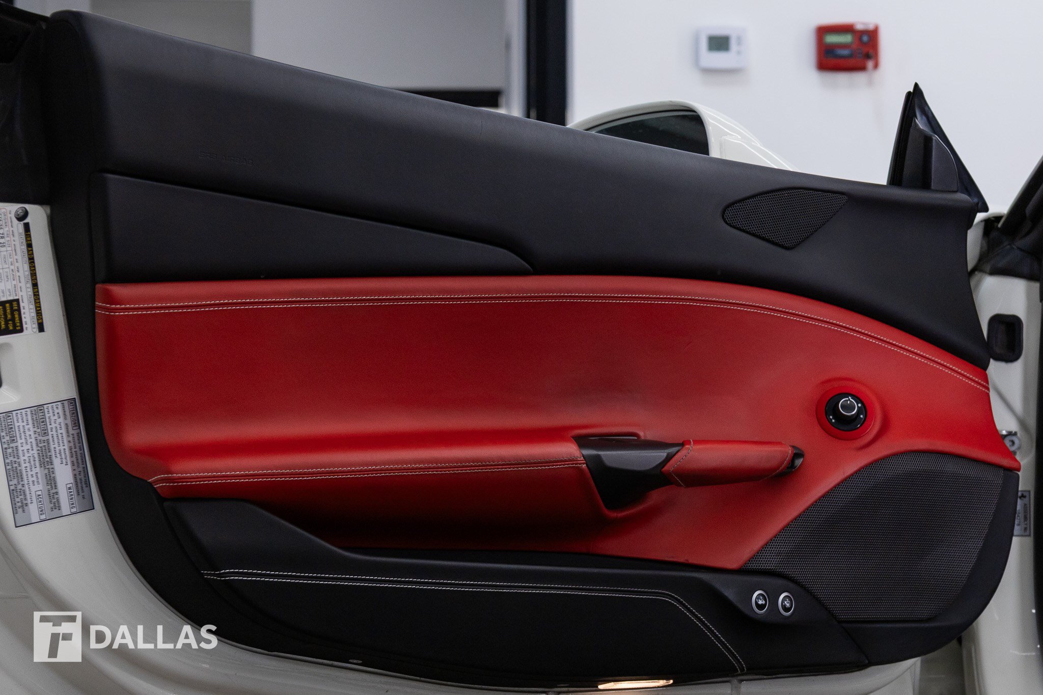 Used 2019 Ferrari 488 Spider RWD image 24