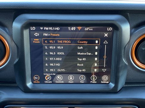 Used 2023 Jeep Gladiator Mojave w/ Trailer Tow Package image 17