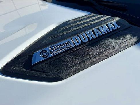 Certified 2023 Chevrolet Silverado 2500 High Country w/ Z71 Off-Road Package image 11