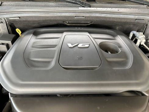 Used 2019 Jeep Grand Cherokee Altitude image 13