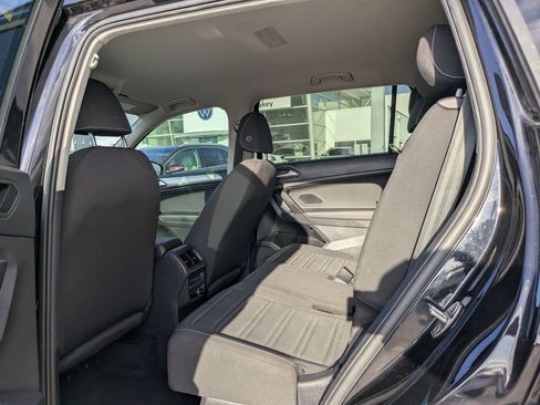 Used 2022 Volkswagen Tiguan S FWD image 15