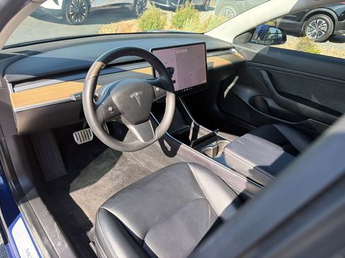 Used 2019 Tesla Model 3 Long Range AWD/4WD image 13