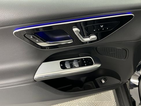 Used 2026 Mercedes-Benz GLC 300 4MATIC image 19