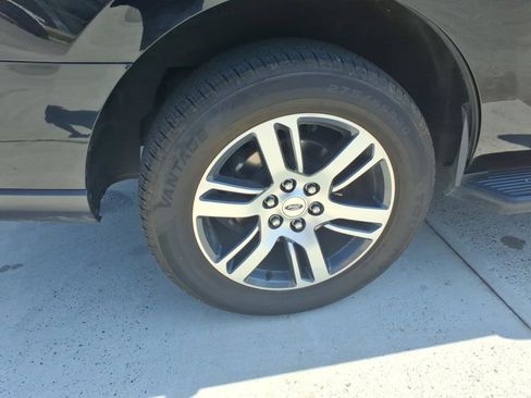 Used 2024 Ford Expedition Limited RWD image 6