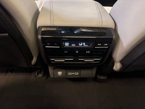 Certified 2023 Acura MDX FWD w/ Technology Package image 18