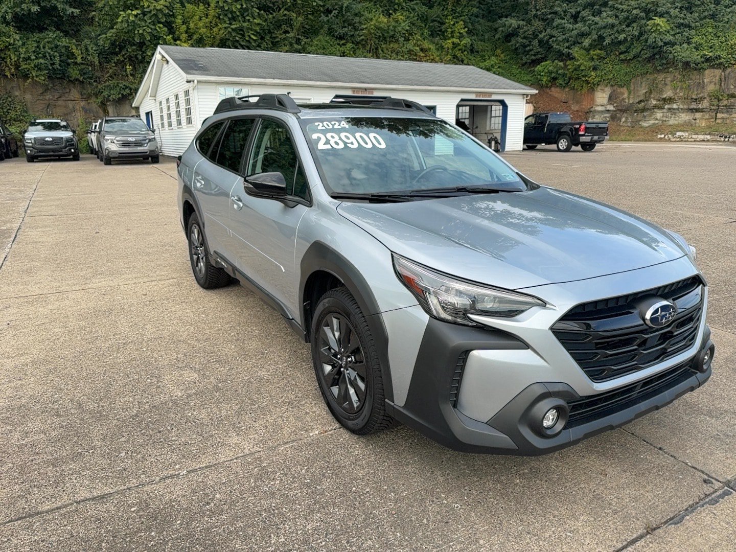 Used 2024 Subaru Outback Onyx Edition AWD/4WD image 8