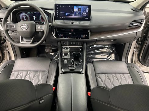 Used 2026 Nissan Rogue Platinum w/ Platinum Premium Package AWD/4WD image 44