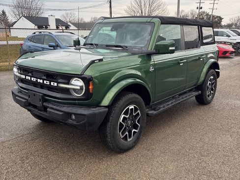 Used 2022 Ford Bronco Outer Banks image 1