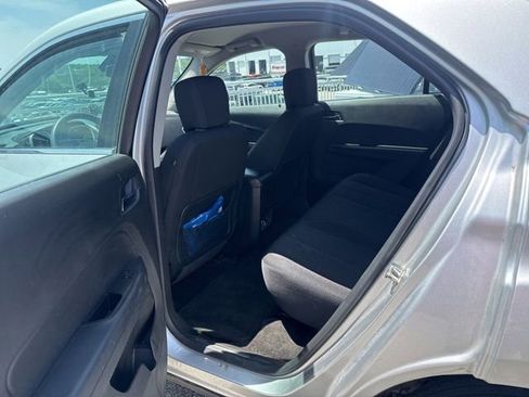 Used 2015 Chevrolet Equinox LS FWD image 7