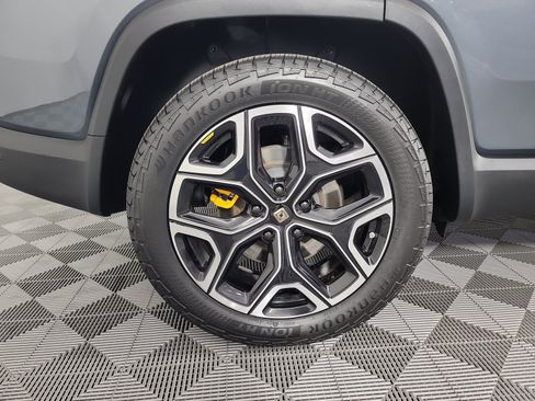 Used 2022 Rivian R1S Launch Edition AWD/4WD image 12