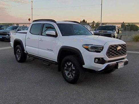 Used 2023 Toyota Tacoma TRD Off-Road AWD/4WD image 2