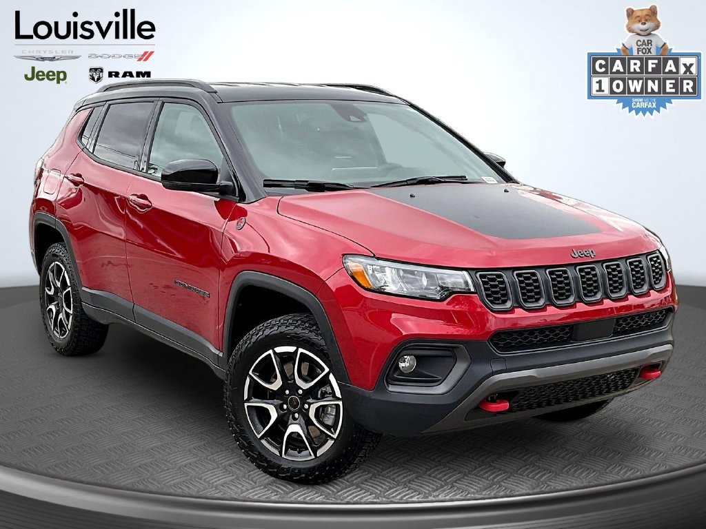 Used 2025 Jeep Compass Trailhawk AWD/4WD image 1