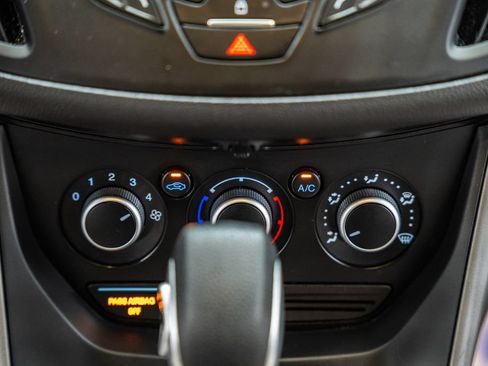 Used 2016 Ford Escape SE AWD/4WD image 23
