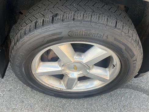 Used 2013 Chevrolet Tahoe LTZ AWD/4WD image 22