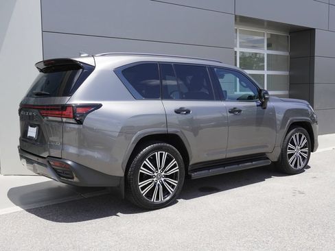 Used 2023 Lexus LX 600 4WD w/ Appearance Package image 4