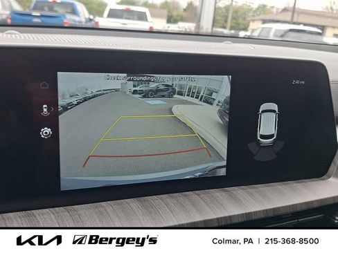 Used 2024 Kia Telluride EX w/ EX Captain's Chair Package image 24