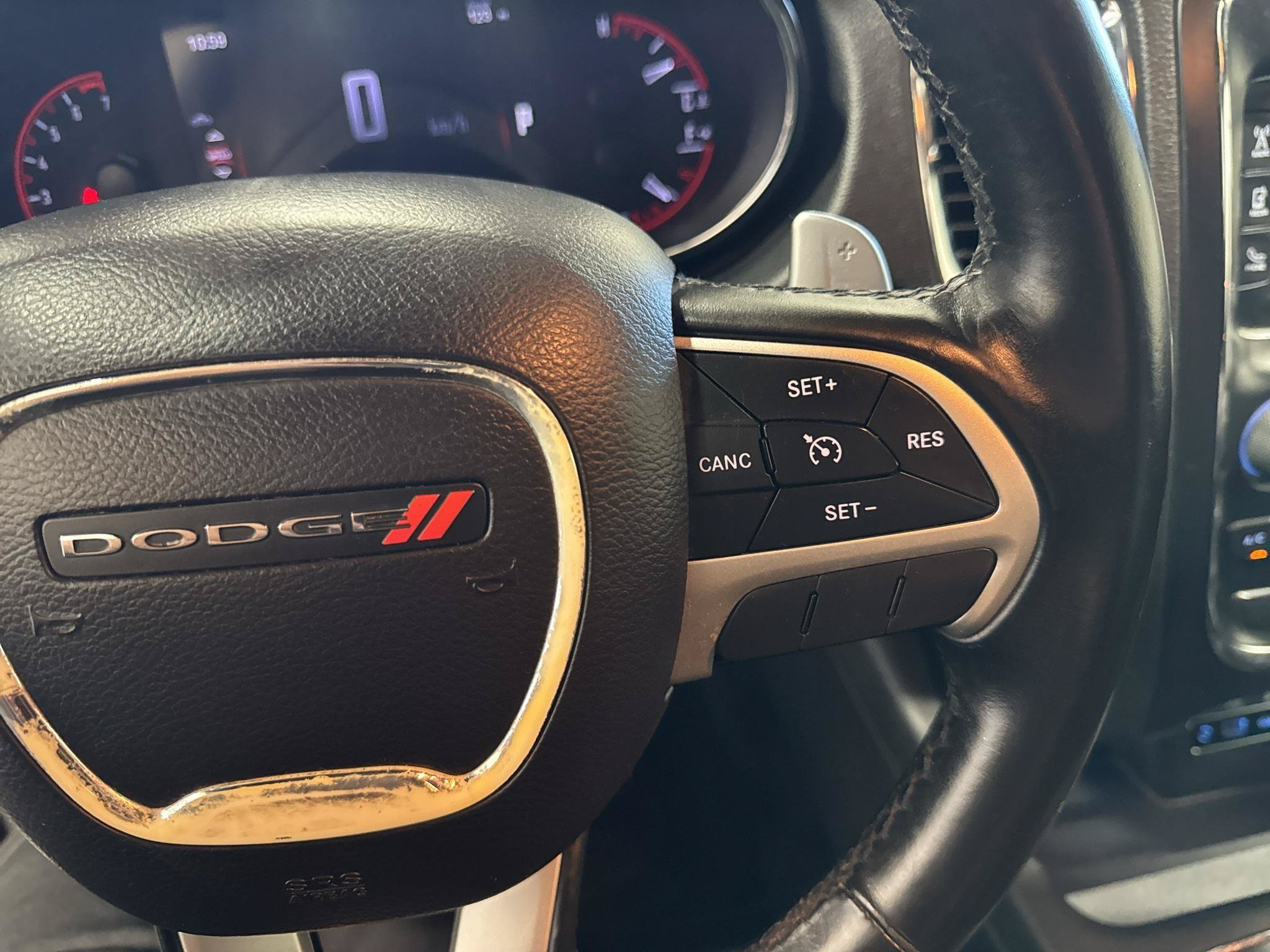Used 2016 Dodge Durango SXT w/ Rallye Appearance Group AWD/4WD image 12