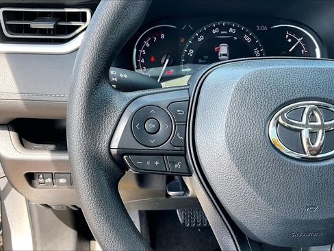 Used 2024 Toyota RAV4 LE FWD image 24