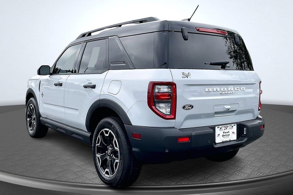 New 2026 Ford Bronco Sport Outer Banks AWD/4WD image 3