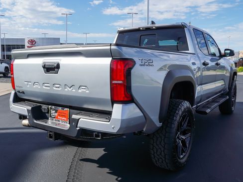 Certified 2025 Toyota Tacoma TRD Off-Road w/ TRD Off Road Upgrade Package AWD/4WD image 8