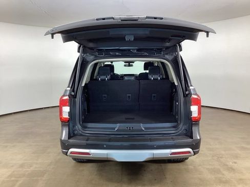 Used 2022 Ford Expedition XLT AWD/4WD image 12