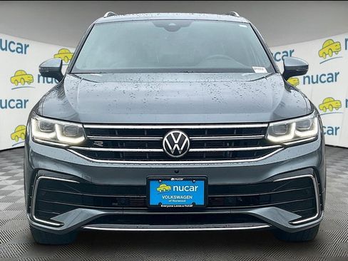 Used 2023 Volkswagen Tiguan SEL R-Line image 2