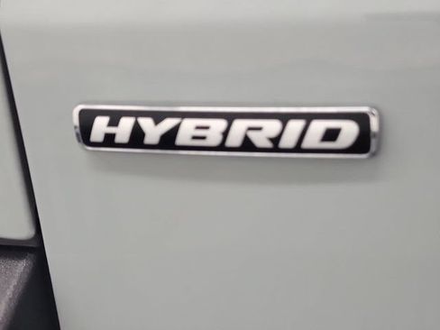 Used 2023 Ford Maverick XLT FWD image 9