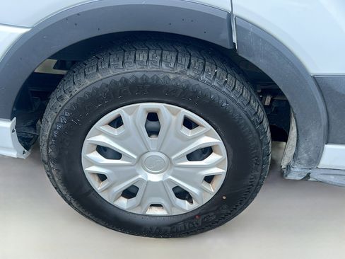 Used 2024 Ford Transit 350 XLT image 13