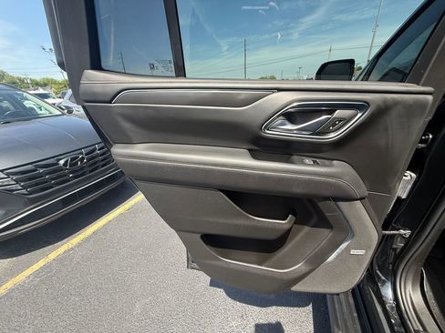 Used 2023 GMC Yukon AT4 w/ AT4 Premium Plus Package AWD/4WD image 18