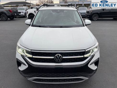 Used 2023 Volkswagen Taos SEL image 19