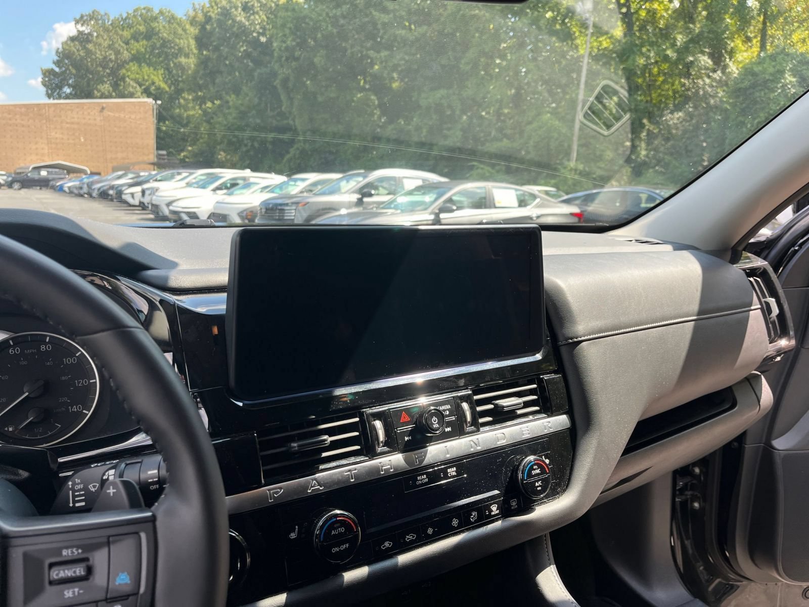 Used 2026 Nissan Pathfinder SV FWD image 19