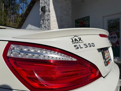 Used 2013 Mercedes-Benz SL 550 image 16