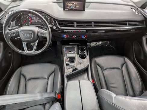 Used 2019 Audi Q7 3.0T Premium w/ Convenience Package AWD/4WD image 17