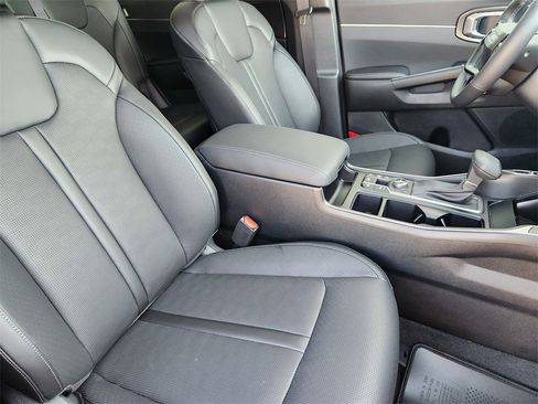 New 2026 Kia Sorento S image 10
