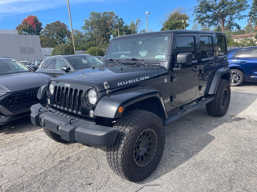 Used 2015 Jeep Wrangler Unlimited Rubicon w/ Dual Top Group AWD/4WD image 3